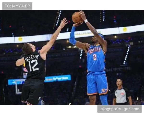 杰伦·威廉姆斯利用挡拆创造出手空间显著提升季后赛得分效率