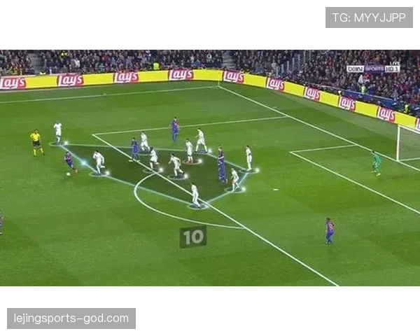 巴黎中场失控问题显现，攻防转换表现波动对赛季走势形成制约